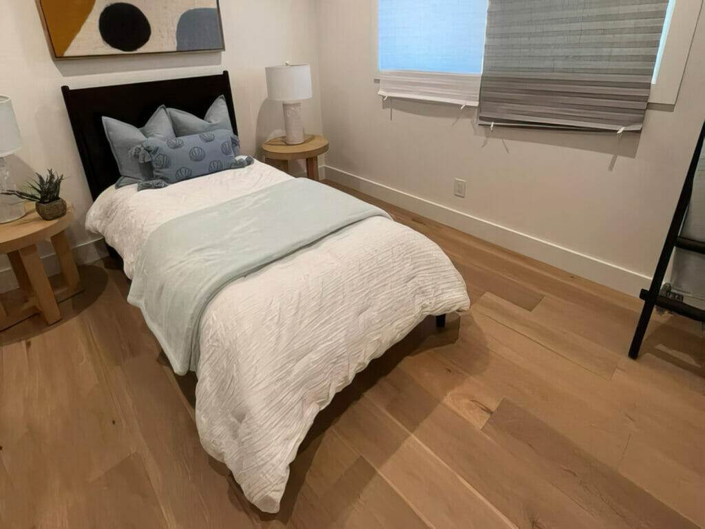 Small bedroom, hardwood floors