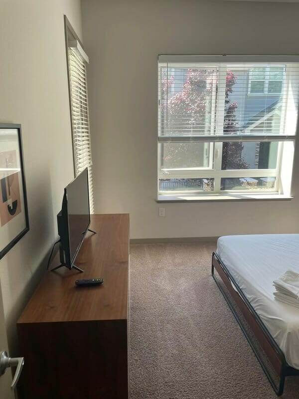 Bedroom, bed